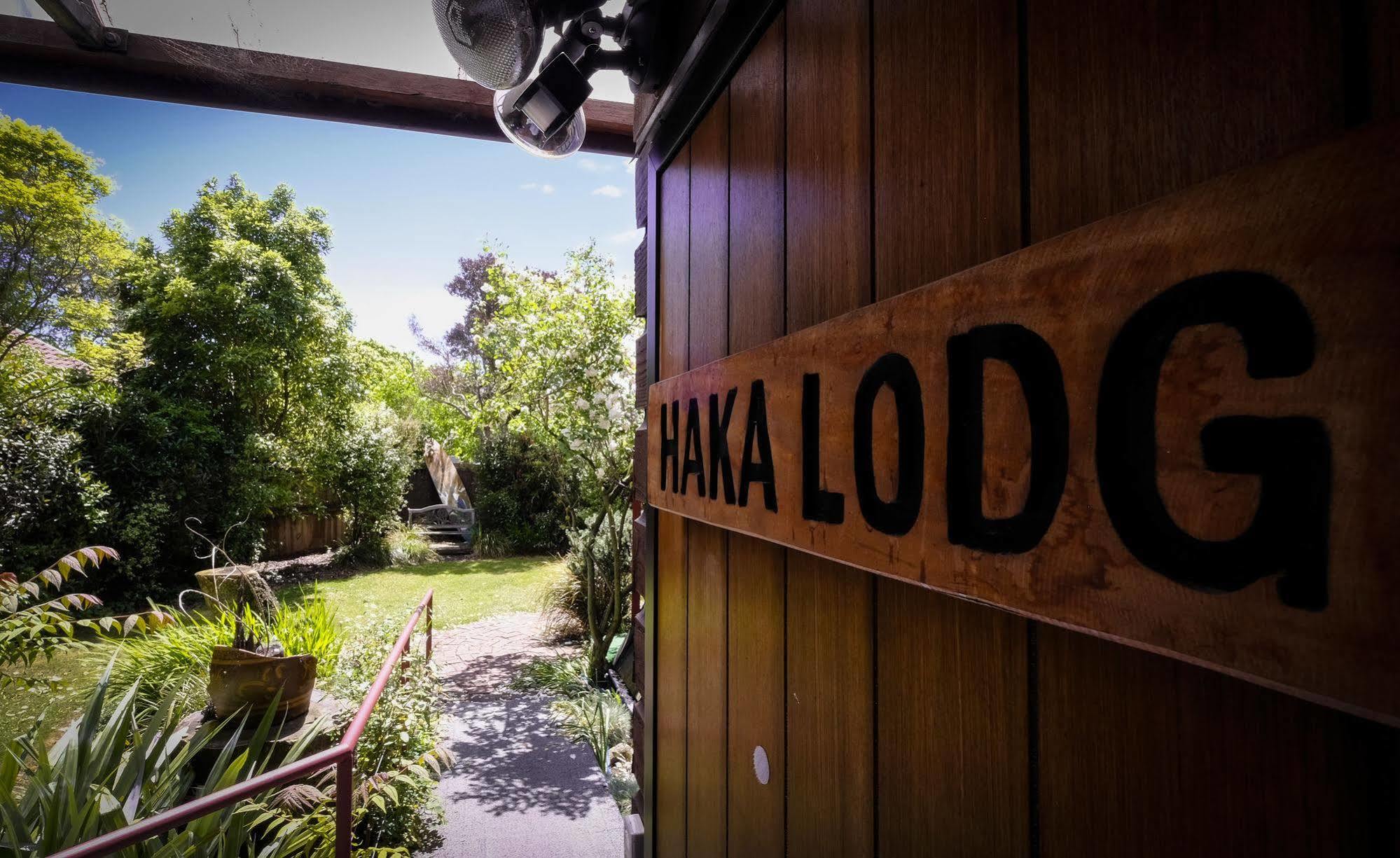 Haka Lodge Christchurch Exterior photo